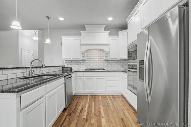 7311 E Oak Ridge Street, Broken Arrow, OK 74014