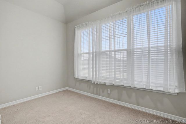 7311 E Oak Ridge Street, Broken Arrow, OK 74014