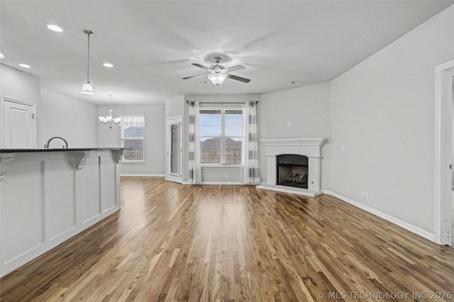 7311 E Oak Ridge Street, Broken Arrow, OK 74014