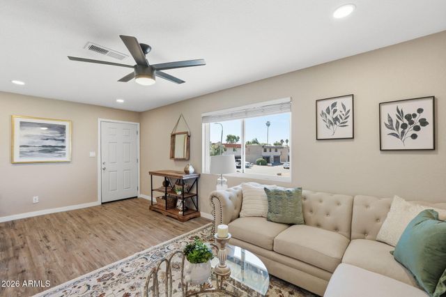 4756 E MORELAND Street, Phoenix, AZ 85008