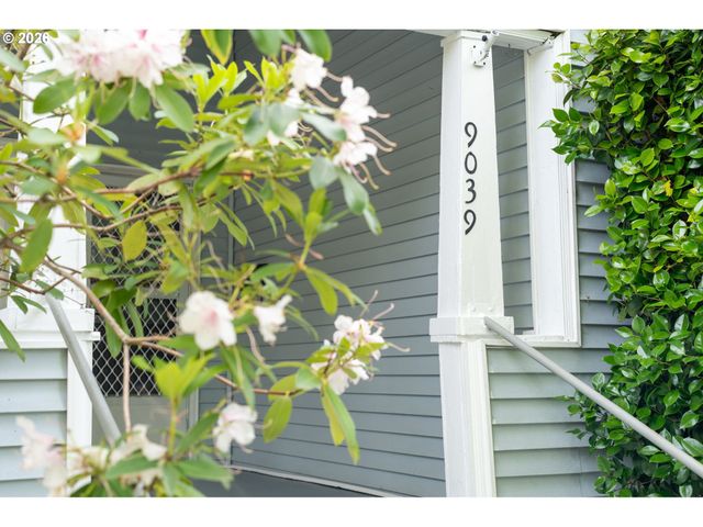 9039 N RICHMOND Ave, Portland, OR 97203