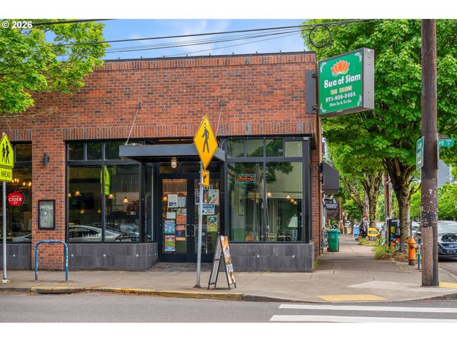 9039 N RICHMOND Ave, Portland, OR 97203