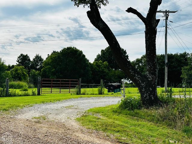 225 Jackson 252, Newport, AR 72112