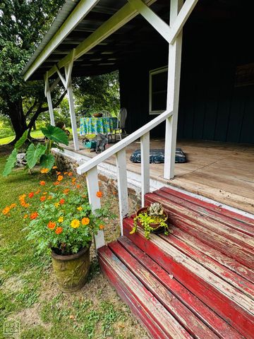 225 Jackson 252, Newport, AR 72112