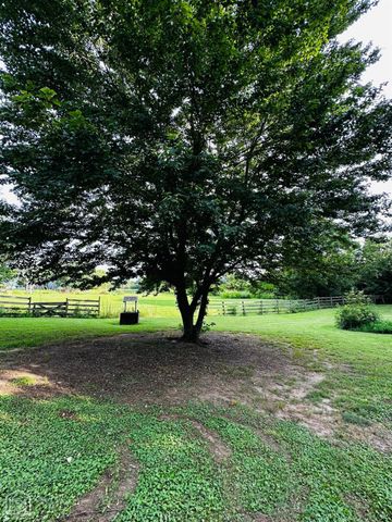 225 Jackson 252, Newport, AR 72112