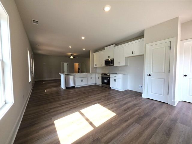 2818 Holly Springs Road, Rockmart, GA 30153