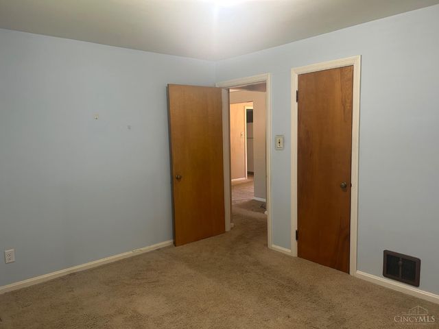 2721 Byrneside Drive, Colerain Twp, OH 45239