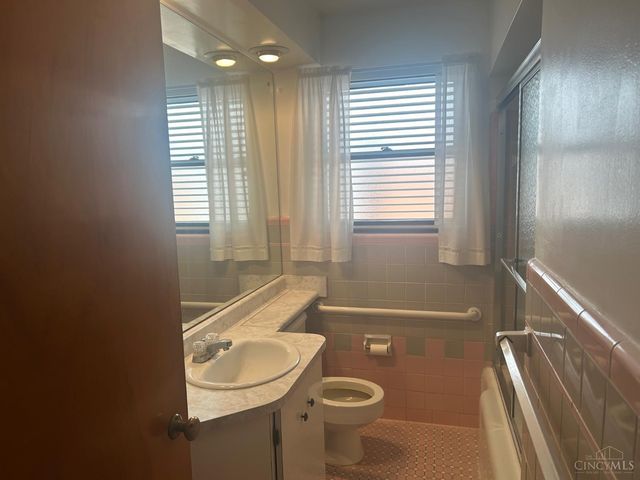 2721 Byrneside Drive, Colerain Twp, OH 45239
