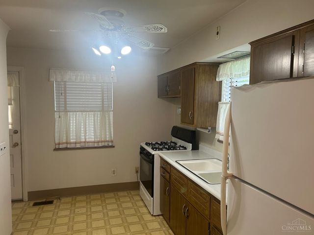 2721 Byrneside Drive, Colerain Twp, OH 45239