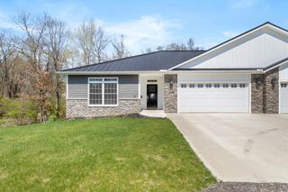 233 Auseon Court, Hillsdale City, MI 49242