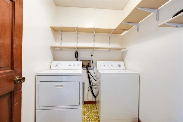 1104 SW MIC-O-SAY Drive, Blue Springs, MO 64015