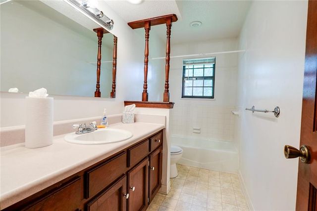 1104 SW MIC-O-SAY Drive, Blue Springs, MO 64015