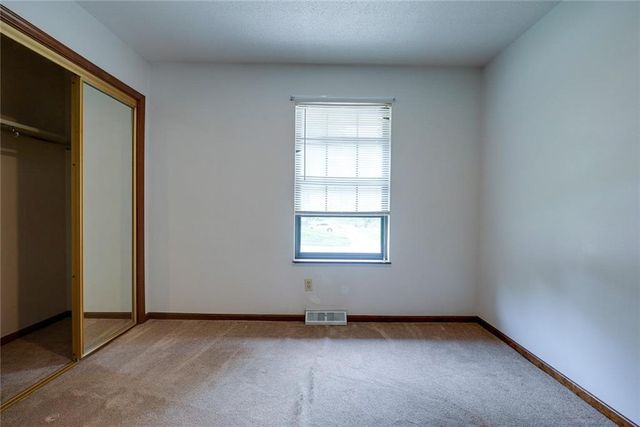 1104 SW MIC-O-SAY Drive, Blue Springs, MO 64015