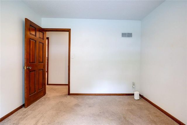 1104 SW MIC-O-SAY Drive, Blue Springs, MO 64015