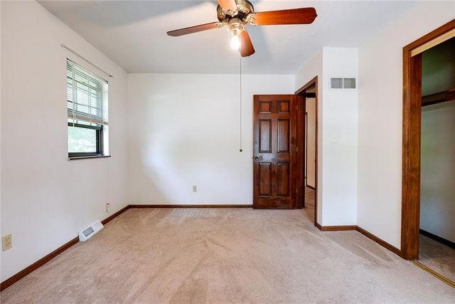 1104 SW MIC-O-SAY Drive, Blue Springs, MO 64015