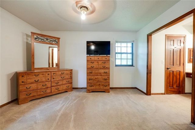 1104 SW MIC-O-SAY Drive, Blue Springs, MO 64015