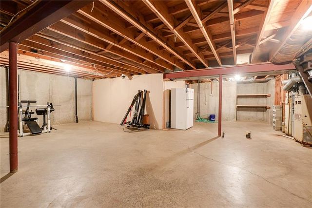 1104 SW MIC-O-SAY Drive, Blue Springs, MO 64015