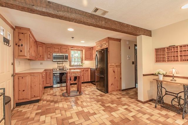1115 Forest St, Marshfield, MA 02050