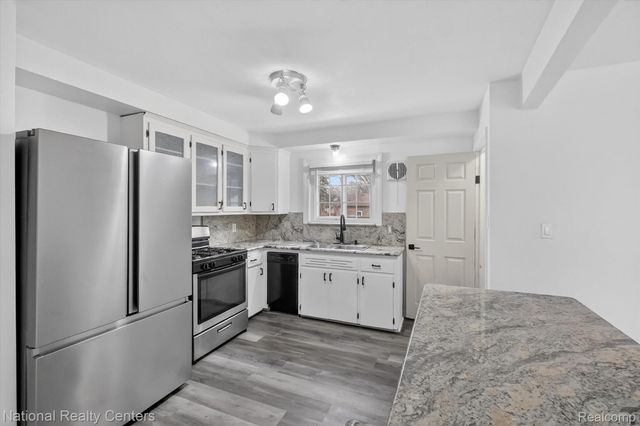 26254 Cathedral, Redford Charter Township, MI 48239