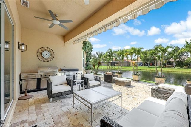 6582 Monterey PT, Naples, FL 34105