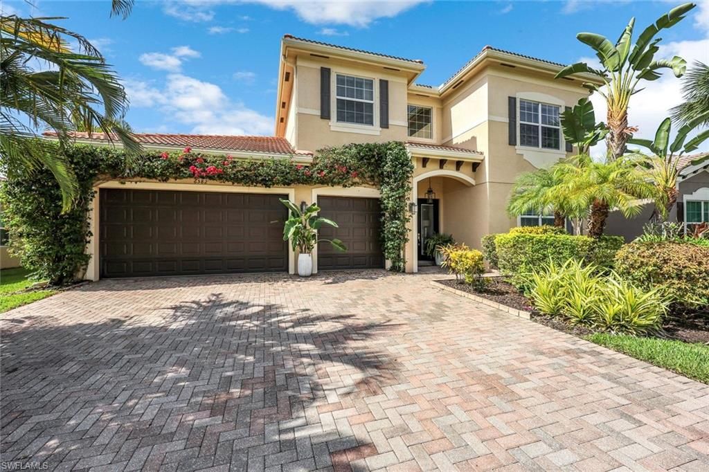 6582 Monterey PT, Naples, FL 34105