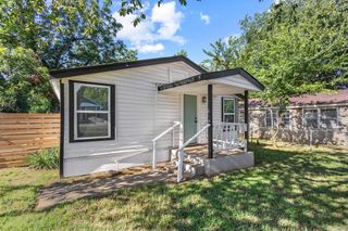 1046 Dubois Street, Denison, TX 75020