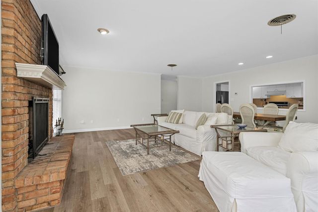 215 Neal Road, Wharton, TX 77488