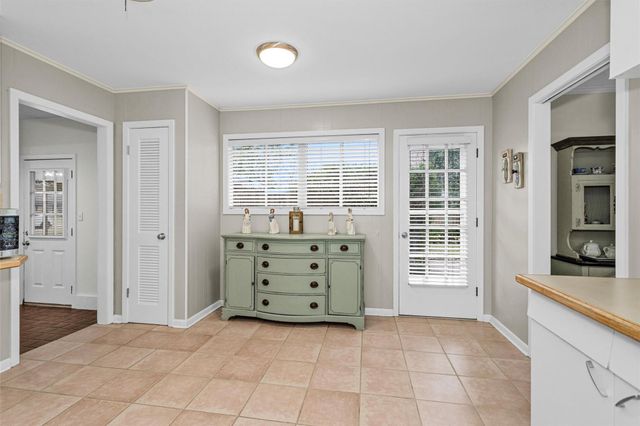 215 Neal Road, Wharton, TX 77488