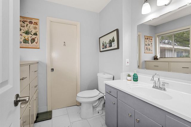 215 Neal Road, Wharton, TX 77488