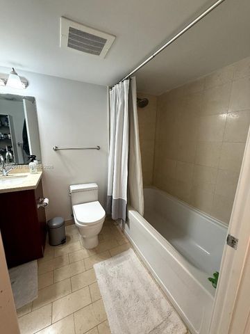 1111 SW 1ST AVE TH-14, Miami, FL 33130