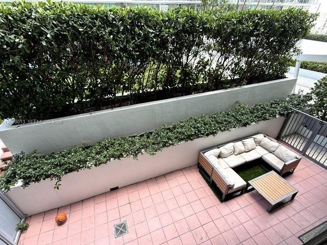 1111 SW 1ST AVE TH-14, Miami, FL 33130