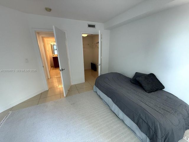 1111 SW 1ST AVE TH-14, Miami, FL 33130