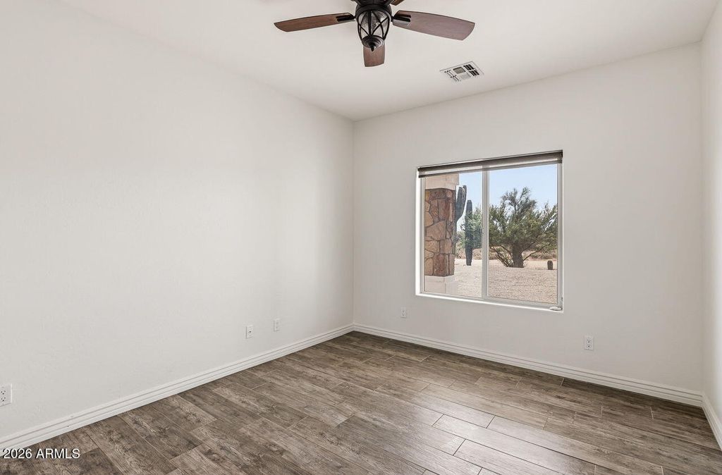 Image 19 of property listing at 15724 E Cavedale Drive, Scottsdale, AZ 85262