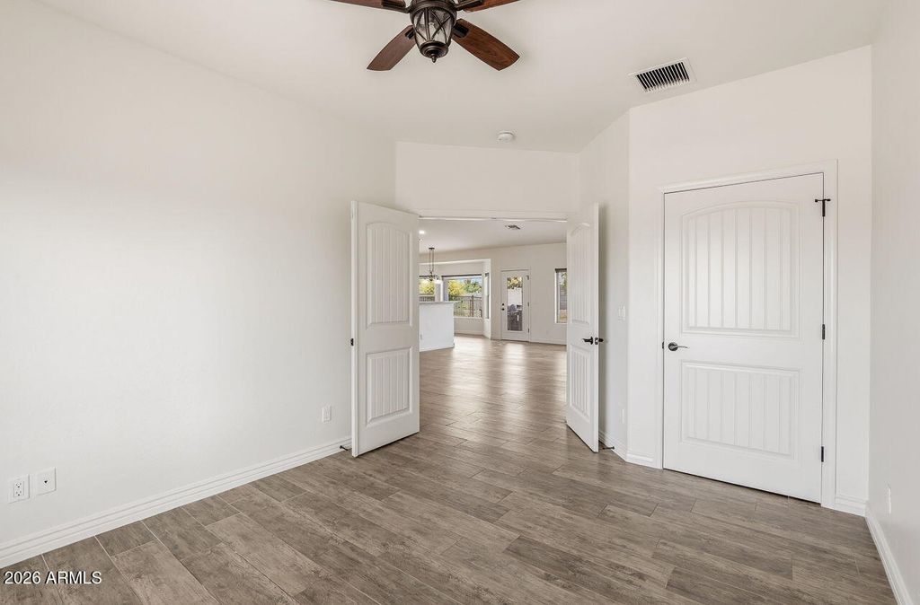 Image 21 of property listing at 15724 E Cavedale Drive, Scottsdale, AZ 85262