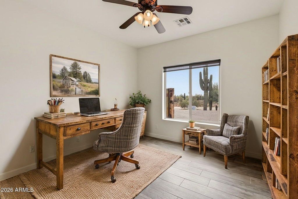 Image 27 of property listing at 15724 E Cavedale Drive, Scottsdale, AZ 85262