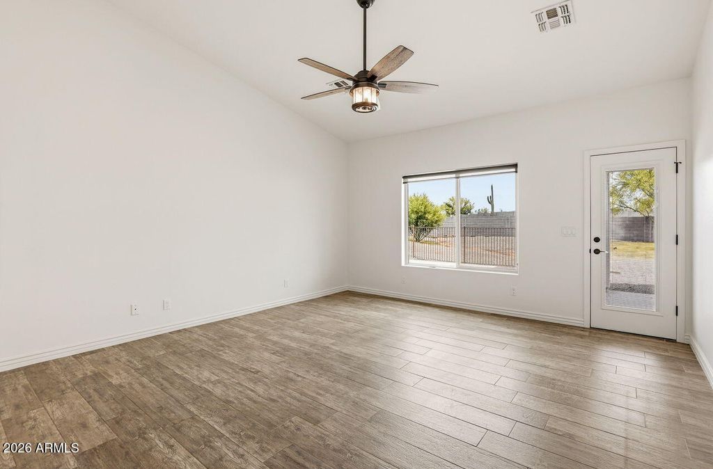 Image 34 of property listing at 15724 E Cavedale Drive, Scottsdale, AZ 85262