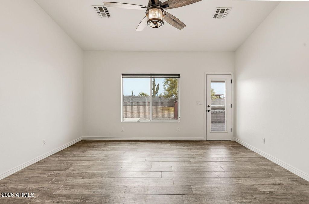 Image 37 of property listing at 15724 E Cavedale Drive, Scottsdale, AZ 85262