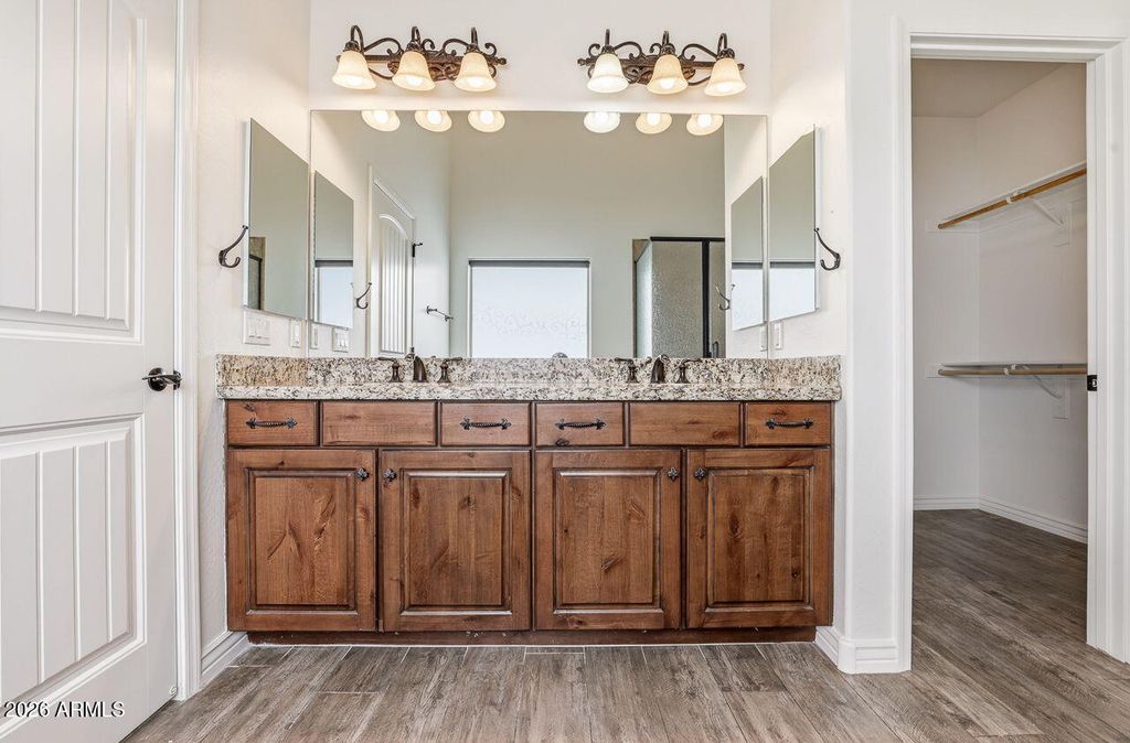 Image 39 of property listing at 15724 E Cavedale Drive, Scottsdale, AZ 85262