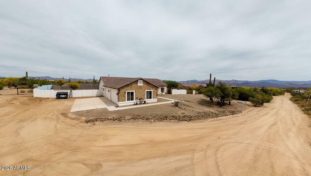Image 75 of property listing at 15724 E Cavedale Drive, Scottsdale, AZ 85262