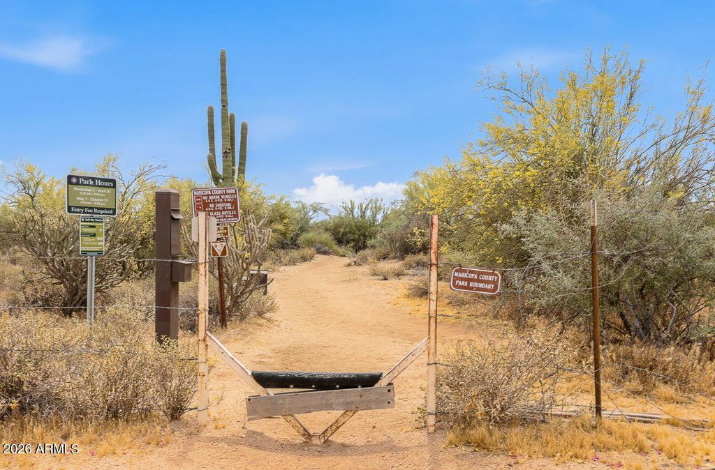 Image 90 of property listing at 15724 E Cavedale Drive, Scottsdale, AZ 85262