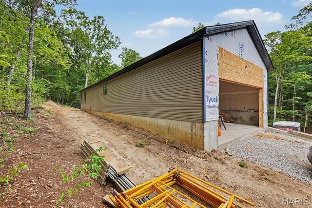 100 S Lake Drive, Hillsboro, MO 63050