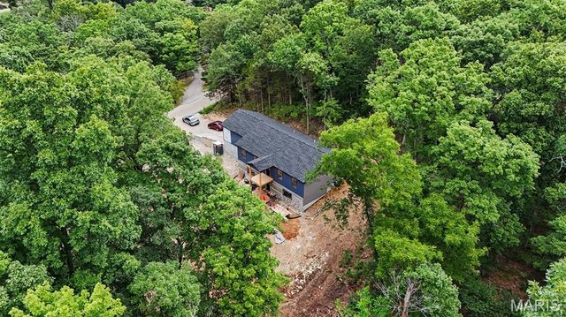 100 S Lake Drive, Hillsboro, MO 63050