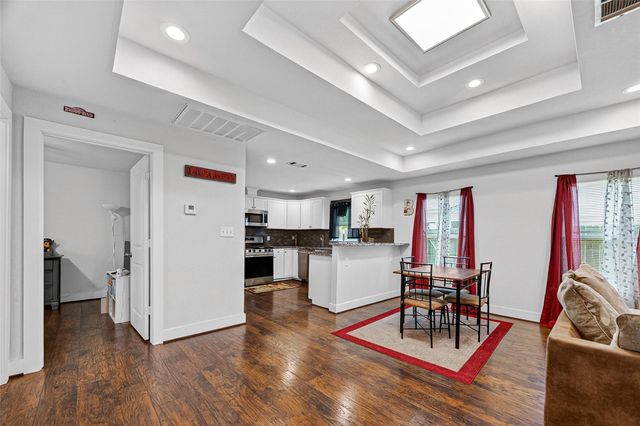 6733 Goforth Street, Houston, TX 77021