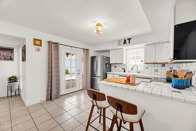 6625 N Majorca Way W, Phoenix, AZ 85014