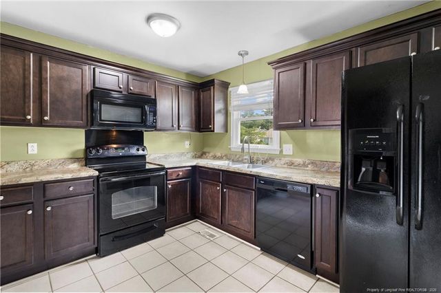 6278 Withers Drive, Fayetteville, NC 28304
