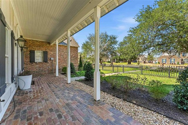 2713 Nottoway Ln Lane, Lake Charles, LA 70605