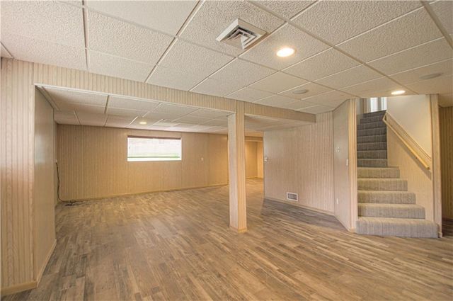 22306 W 51st Terrace, Shawnee, KS 66226