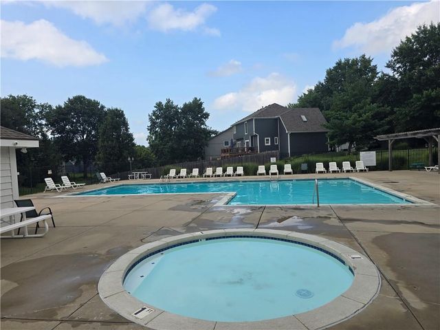 22306 W 51st Terrace, Shawnee, KS 66226