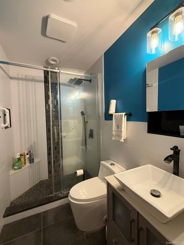 84 Kristin Lane, Hauppauge, NY 11788