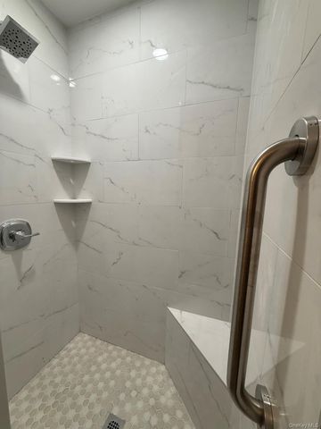 84 Kristin Lane, Hauppauge, NY 11788